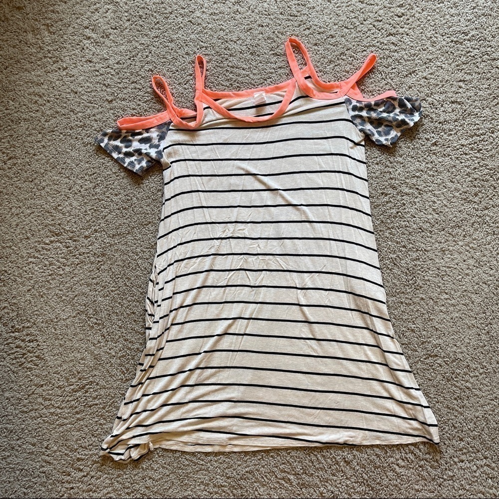 7th Ray Dress Womens Large Cream Striped Leopard Sleeve Open Shoulder